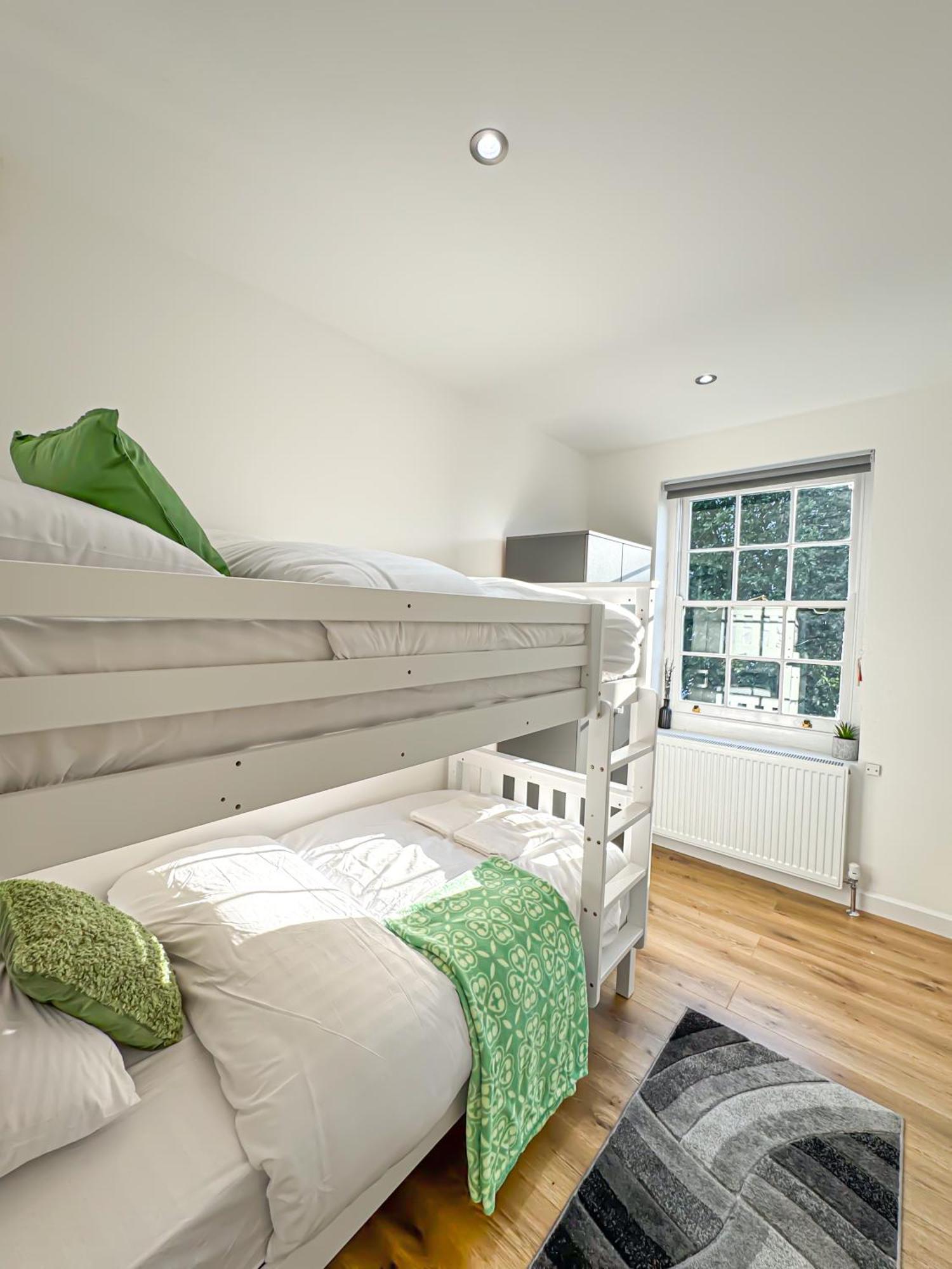 Luxury Flat For 6 - 5 Min Walk From Camden Market Hw4 London Bagian luar foto