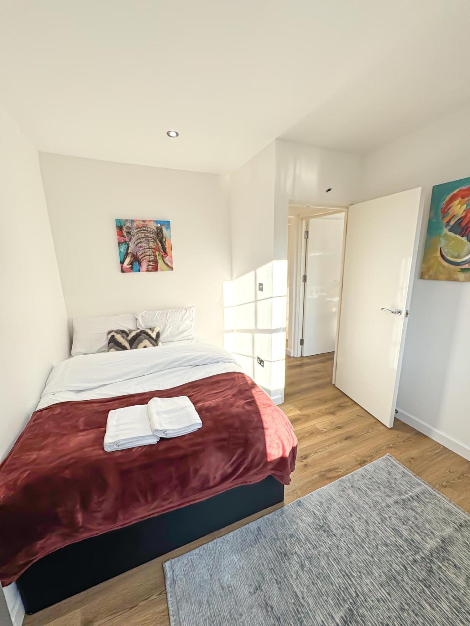 Luxury Flat For 6 - 5 Min Walk From Camden Market Hw4 London Bagian luar foto